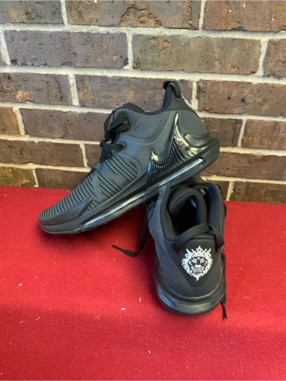 Nike Black Men's Low-Top Training Sneakers